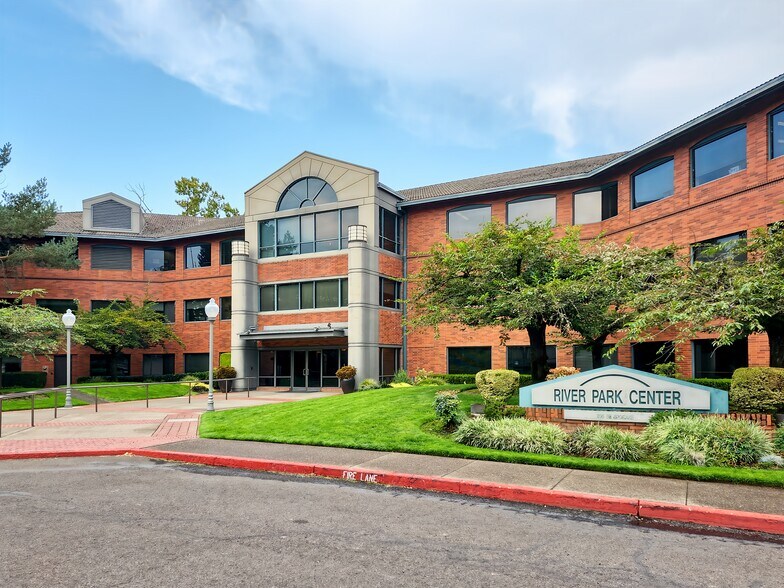 205 SE Spokane St, Portland, OR à louer - Photo de l’immeuble – Image 3 sur 12