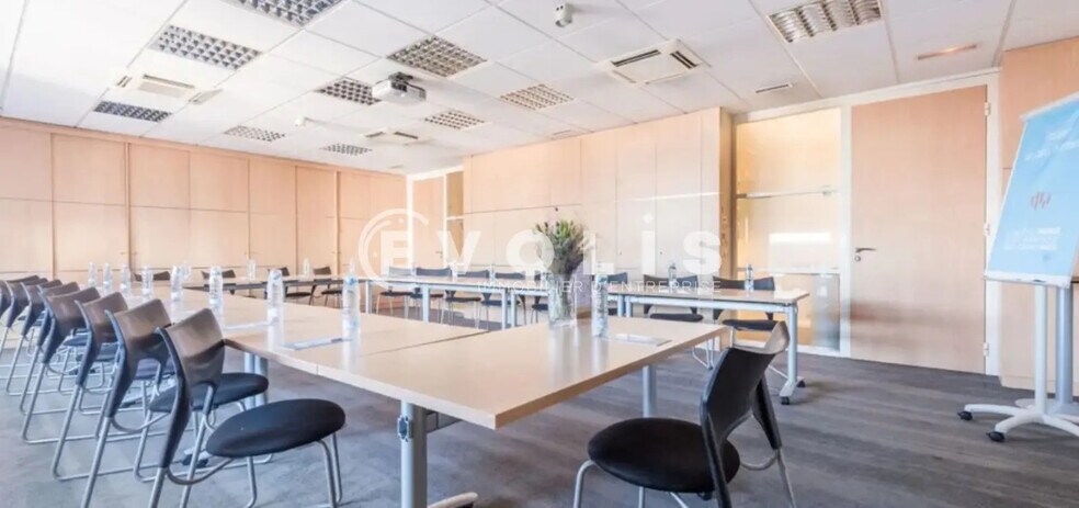 Bureau dans Paris à louer - Photo de l’immeuble – Image 1 sur 5