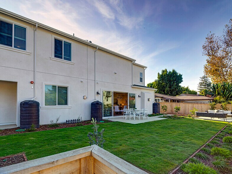 5600 78th St, Los Angeles, CA à vendre - Photo de l’immeuble – Image 3 sur 20