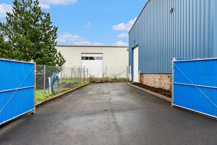 421 C St, Washougal, WA à vendre - Photo de l’immeuble – Image 2 sur 19