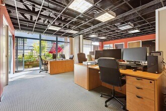 1728 2nd Av W, Vancouver, BC à louer Photo intérieure– Image 1 sur 3