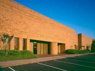 Plus de détails pour 6510 Jimmy Carter Blvd, Norcross, GA - Industriel/Logistique à louer