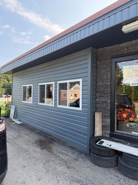 2567 Main St, Newfane, NY à louer - Photo de l’immeuble – Image 2 sur 4