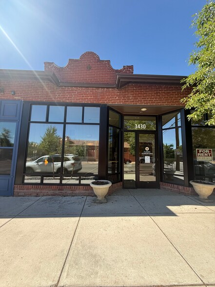 3424-3434 E 12th Ave, Denver, CO à louer - Photo de l’immeuble – Image 3 sur 5