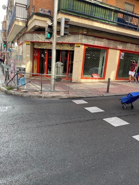 Calle de Marcelo Usera, 29, Madrid, Madrid à vendre Photo de l’immeuble– Image 1 sur 2