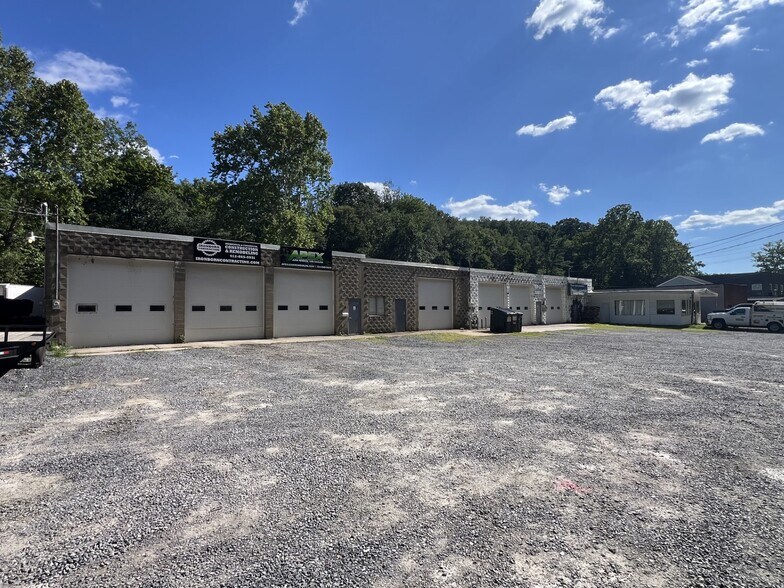 550 Camp Horne Rd, Pittsburgh, PA à vendre - Photo principale – Image 2 sur 2