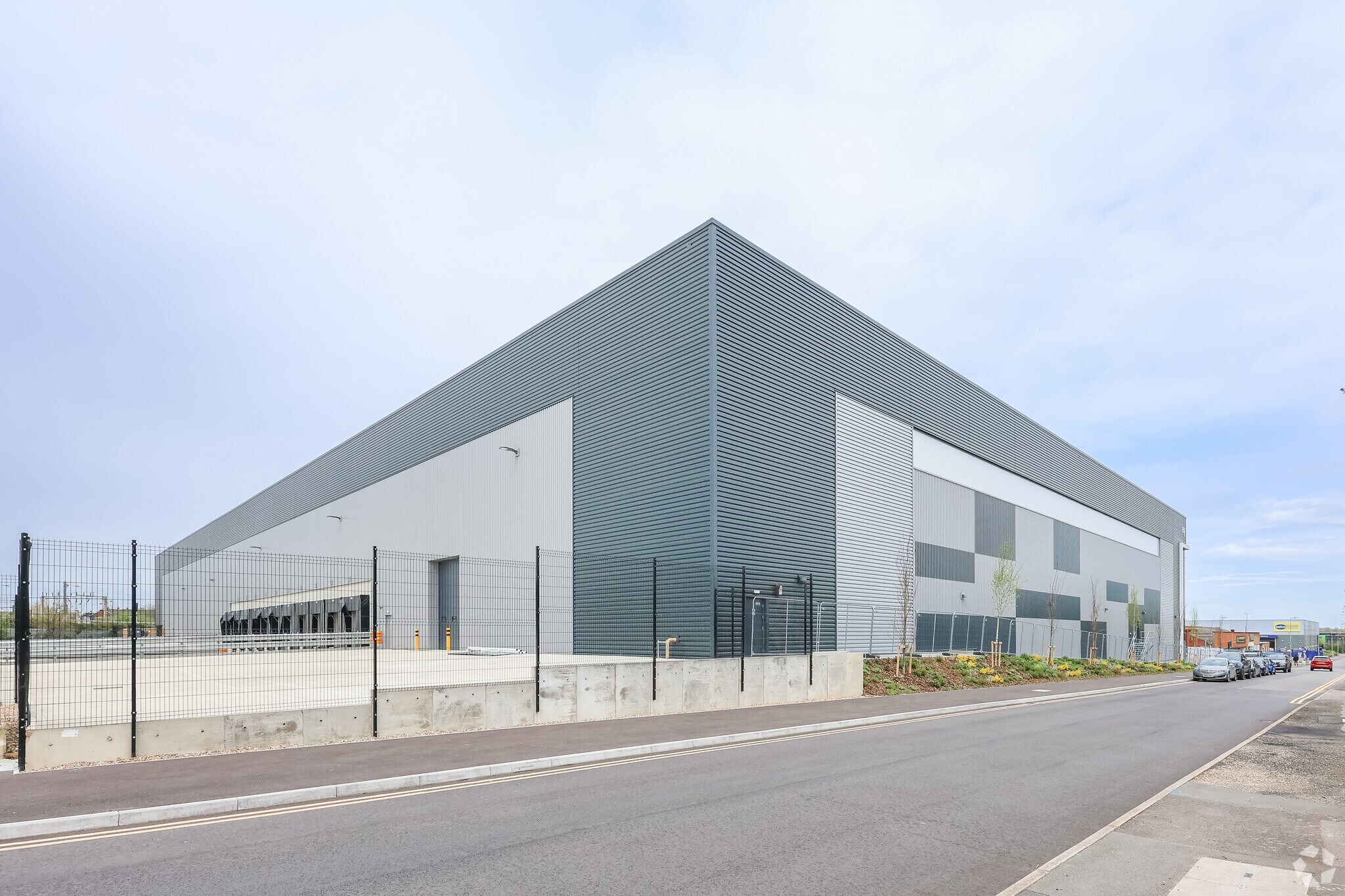 M140 Third Av, Milton Keynes à louer Photo de l’immeuble– Image 1 sur 12