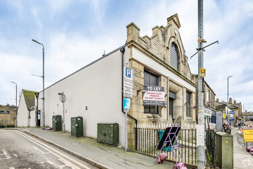 13 Bethel St, Brighouse à louer - Photo principale – Image 1 sur 2