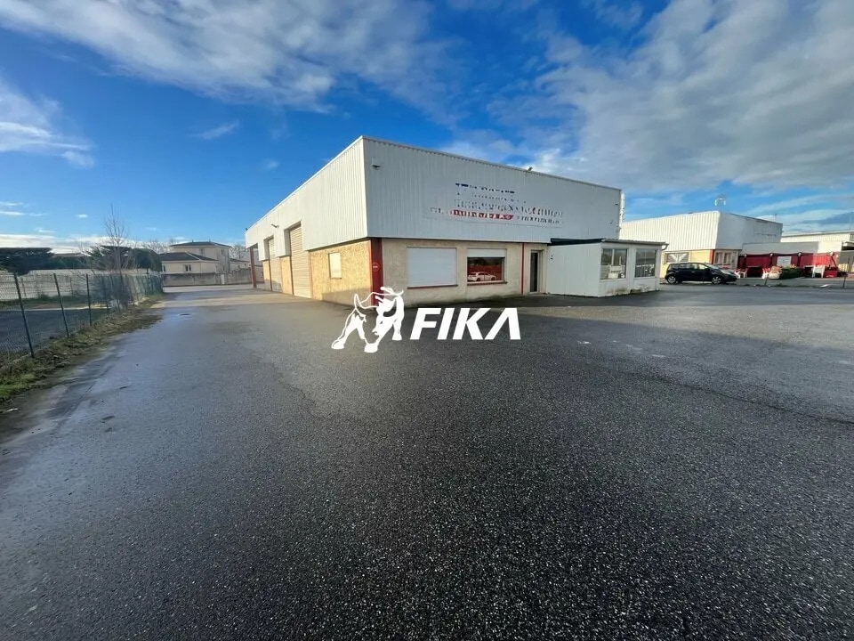 Local d'activités dans Cugnaux à vendre Photo de l’immeuble– Image 1 sur 8