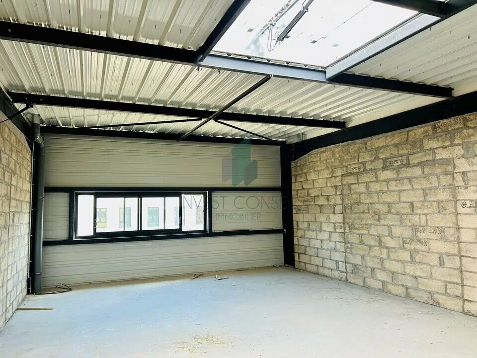 Local d’activités dans Épinay-sur-Seine à louer Photo de l’immeuble– Image 1 sur 10