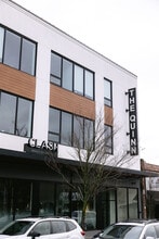 911 Main St, Vancouver, WA à louer Photo de l’immeuble– Image 1 sur 9