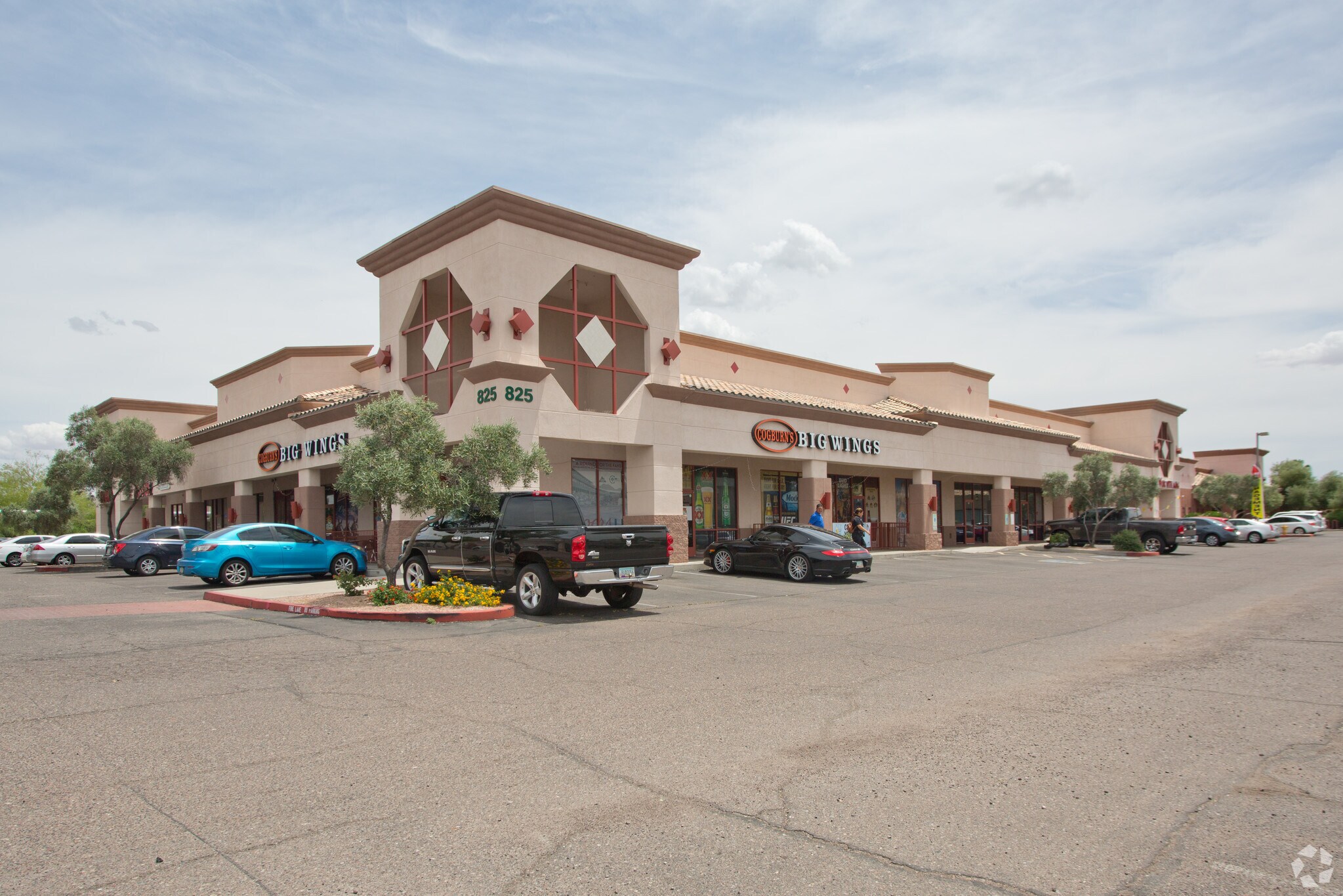 825 S Cooper Rd, Gilbert, AZ à louer Photo principale– Image 1 sur 5