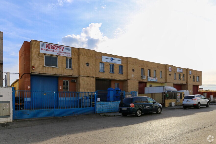 Industriel/Logistique dans Getafe, Madrid à vendre - Photo de l’immeuble – Image 2 sur 2