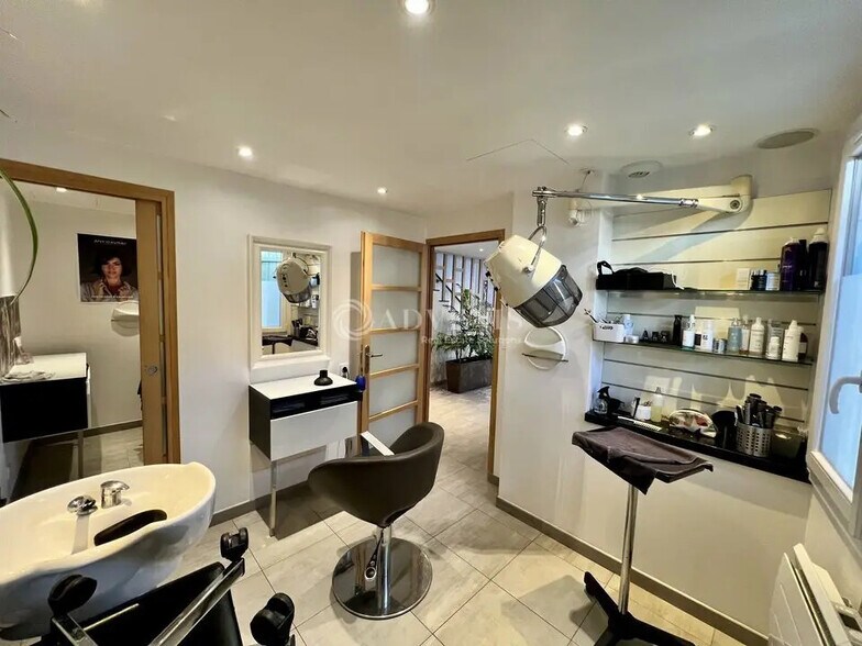 Local commercial dans Pontoise à louer - Photo intérieure – Image 3 sur 10