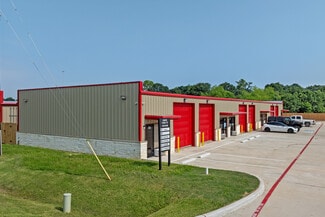 Plus de détails pour 28215 Vallie St, Pinehurst, TX - Local d'activités à louer