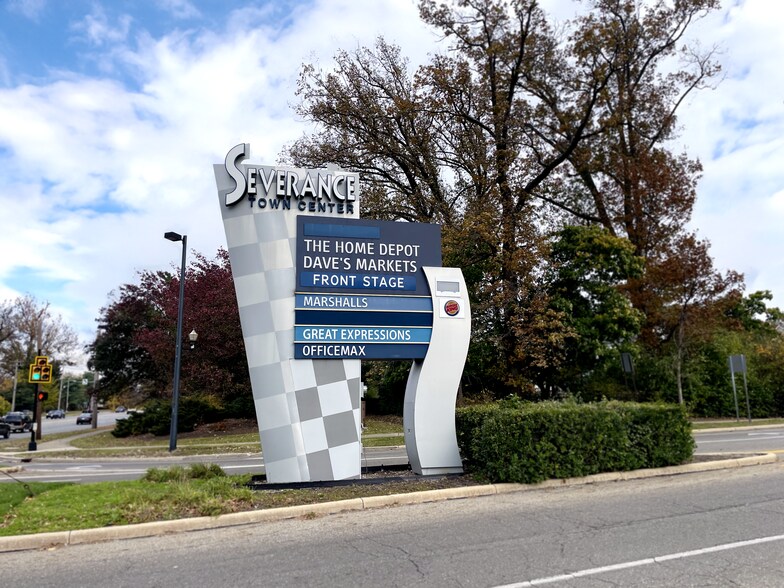 3462-3630 Mayfield Rd, Cleveland Heights, OH à louer - Photo de l’immeuble – Image 3 sur 10