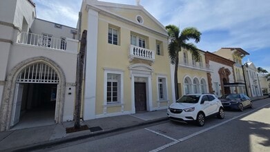 239 S County Rd, Palm Beach, FL à louer Photo intérieure– Image 1 sur 5