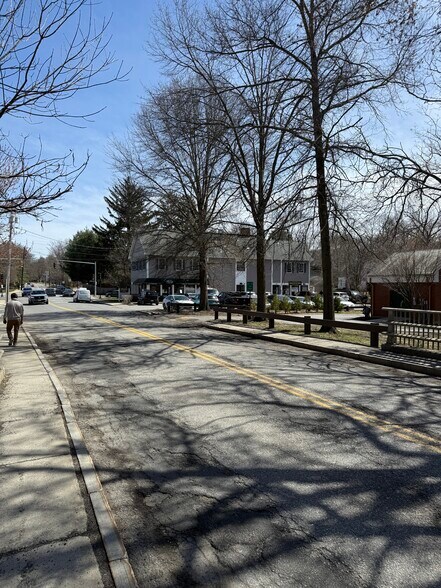 1135-1141 Main St, Concord, MA à louer - Photo de l’immeuble – Image 3 sur 4