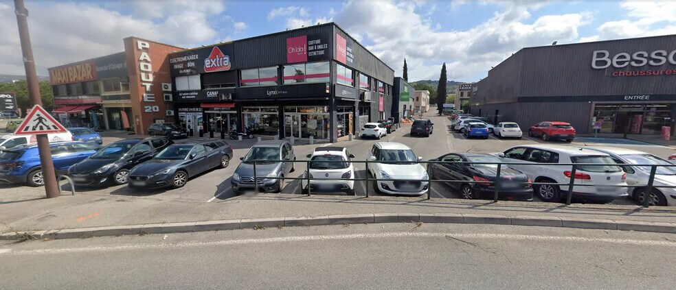 Local commercial dans Grasse à louer - Photo de l’immeuble – Image 2 sur 12