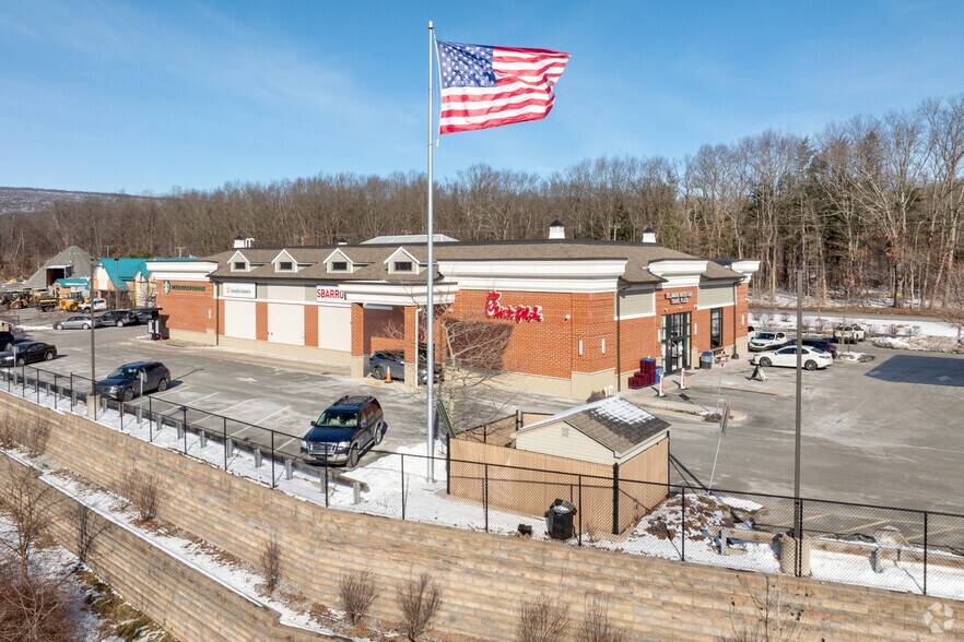 17-19 Simpson Rd, Columbia, NJ à louer - Photo de l’immeuble – Image 2 sur 25