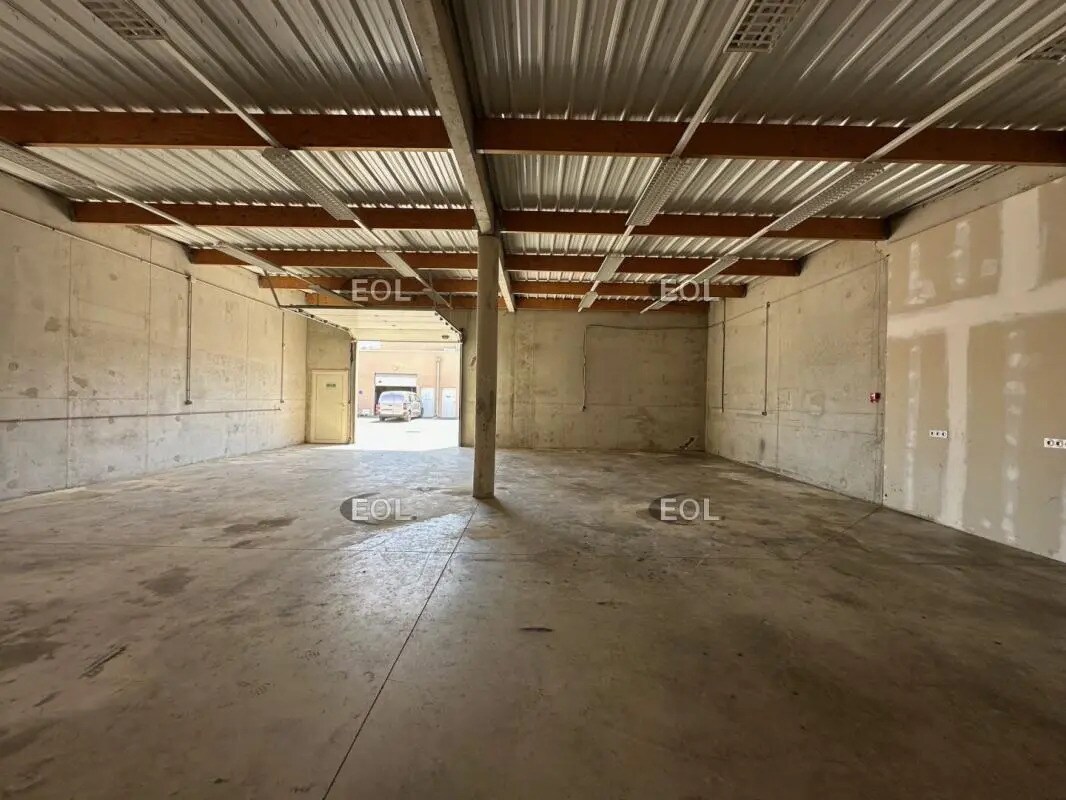 Local d’activités dans Châteauneuf-les-Martigues à louer Photo intérieure– Image 1 sur 4