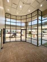 13071-13151 Vanier Pl, Richmond, BC à louer Photo intérieure– Image 2 sur 5