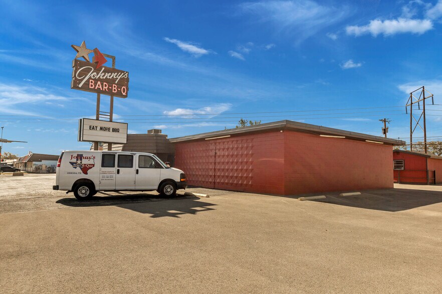 2201 Kermit Hwy, Odessa, TX à vendre - Photo de l’immeuble – Image 2 sur 62