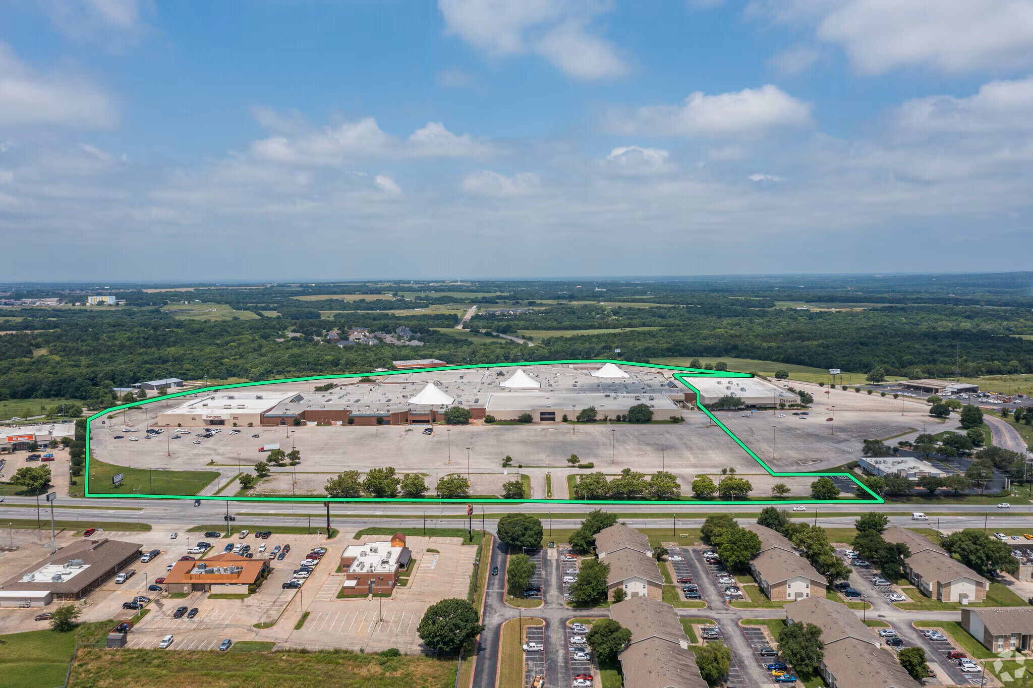 4800 N Texoma Pky, Sherman, TX à louer Photo de l’immeuble– Image 1 sur 9