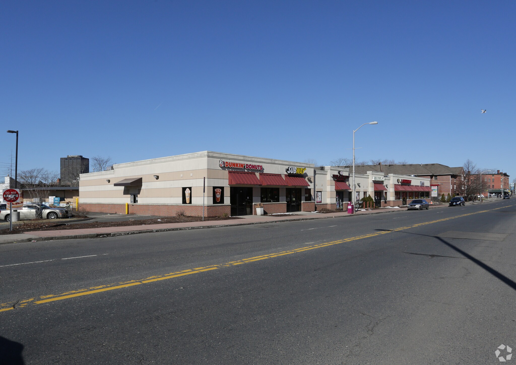 25-73 Albany Ave, Hartford, CT à louer Photo de l’immeuble– Image 1 sur 15