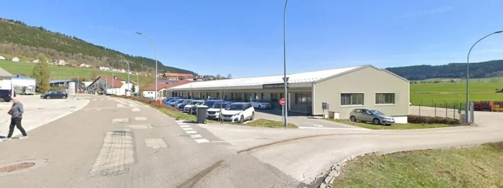 Bureau dans Morteau à vendre - Photo de l’immeuble – Image 2 sur 7