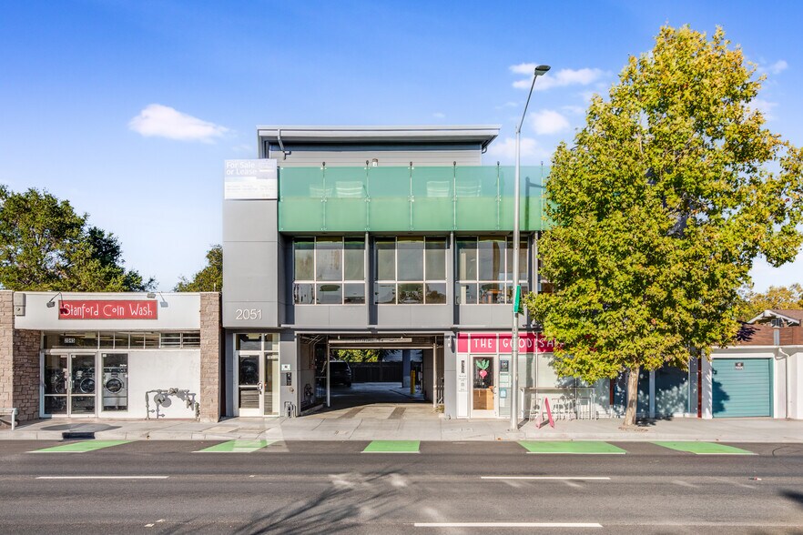 2051 El Camino Real, Palo Alto, CA à vendre - Photo de l’immeuble – Image 1 sur 7