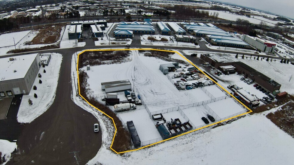 275 Lake Rd, Clarington, ON à vendre - Photo principale – Image 1 sur 9