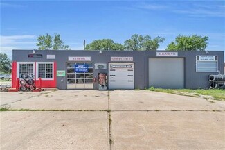 Plus de détails pour 101 N Maple St, Garnett, KS - Local commercial à vendre