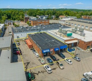 Plus de détails pour 53 Smith Pl, Cambridge, MA - Local d’activités à vendre