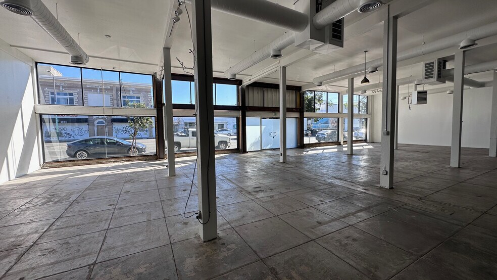 619 N Western Ave, Los Angeles, CA à louer - Photo de l’immeuble – Image 2 sur 7