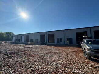 Plus de détails pour 684 Kelly Rd, Bowling Green, KY - Industriel/Logistique à louer