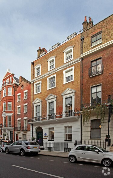 58 Queen Anne St, Londres à vendre - Photo de l’immeuble – Image 2 sur 4