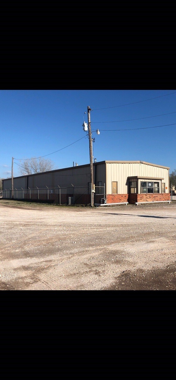 320 S Taylor Rd, Watonga, OK à vendre Photo principale– Image 1 sur 9