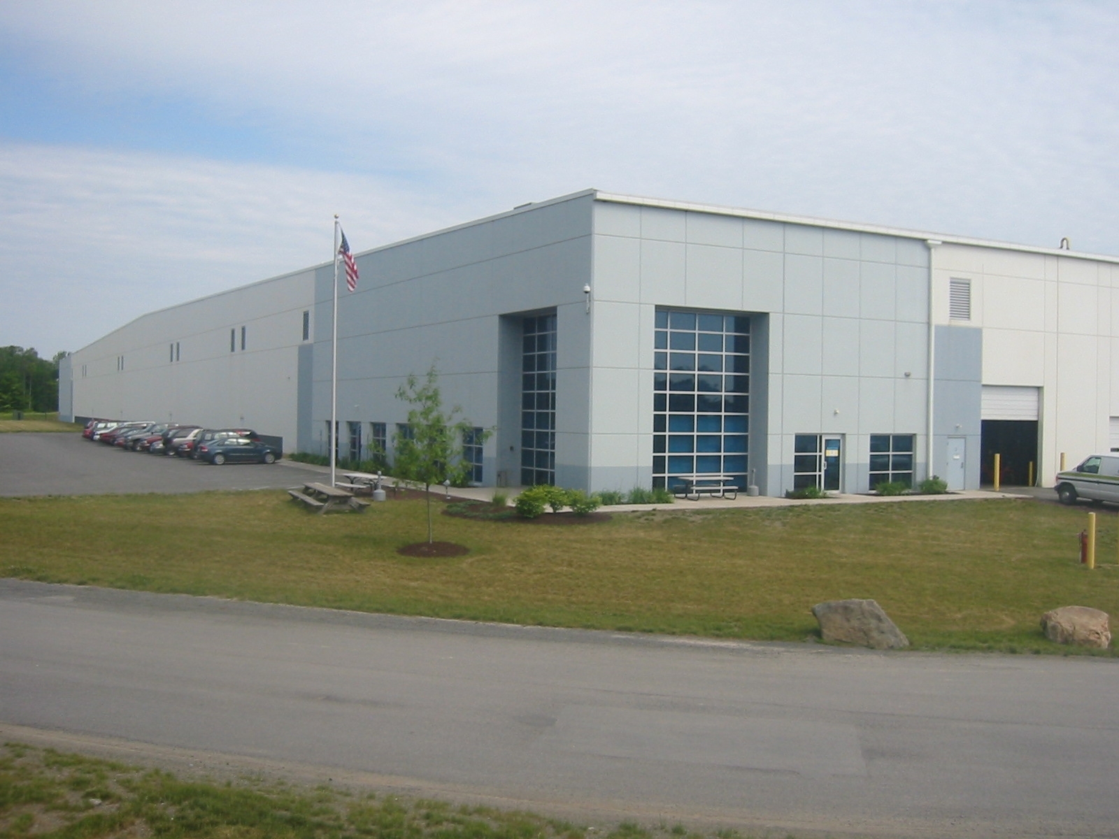 100 First Ave, Gouldsboro, PA à louer Photo principale– Image 1 sur 9