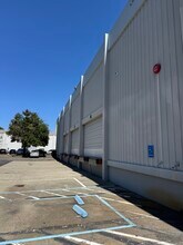 20456-20470 Corsair Blvd, Hayward, CA à louer Photo de l’immeuble– Image 1 sur 9