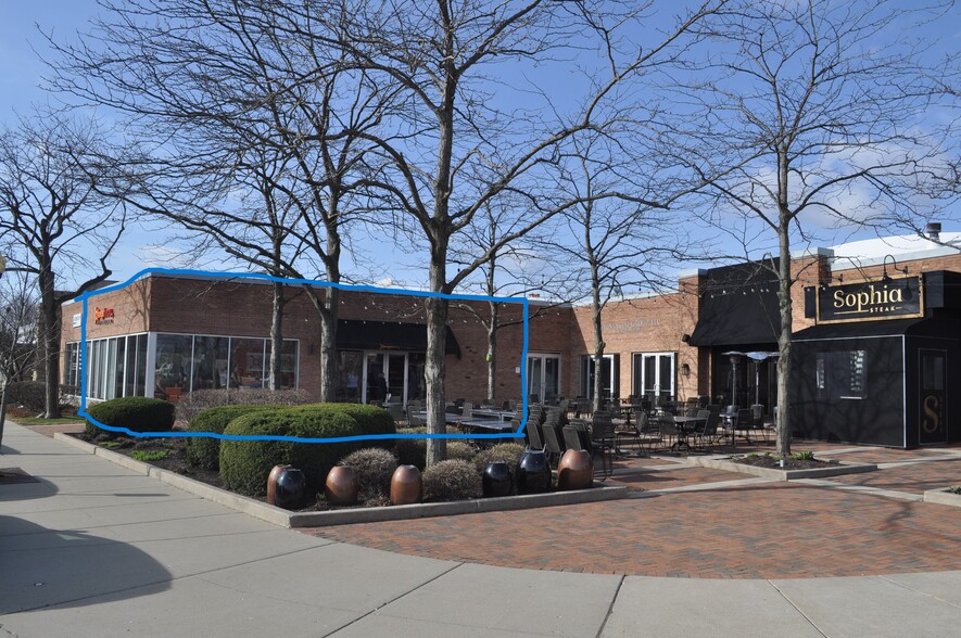 1044 N Western Ave, Lake Forest, IL à louer - Photo de l’immeuble – Image 2 sur 11