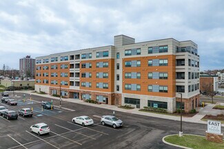 Plus de détails pour 18 E Cayuga St, Oswego, NY - Local commercial à louer
