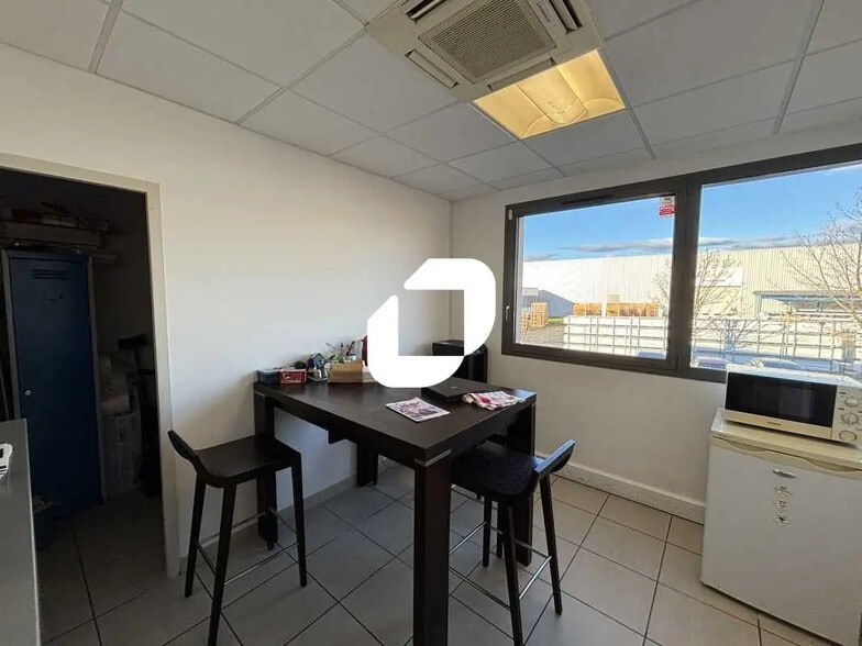 Bureau dans Limas à vendre - Photo de l’immeuble – Image 3 sur 8