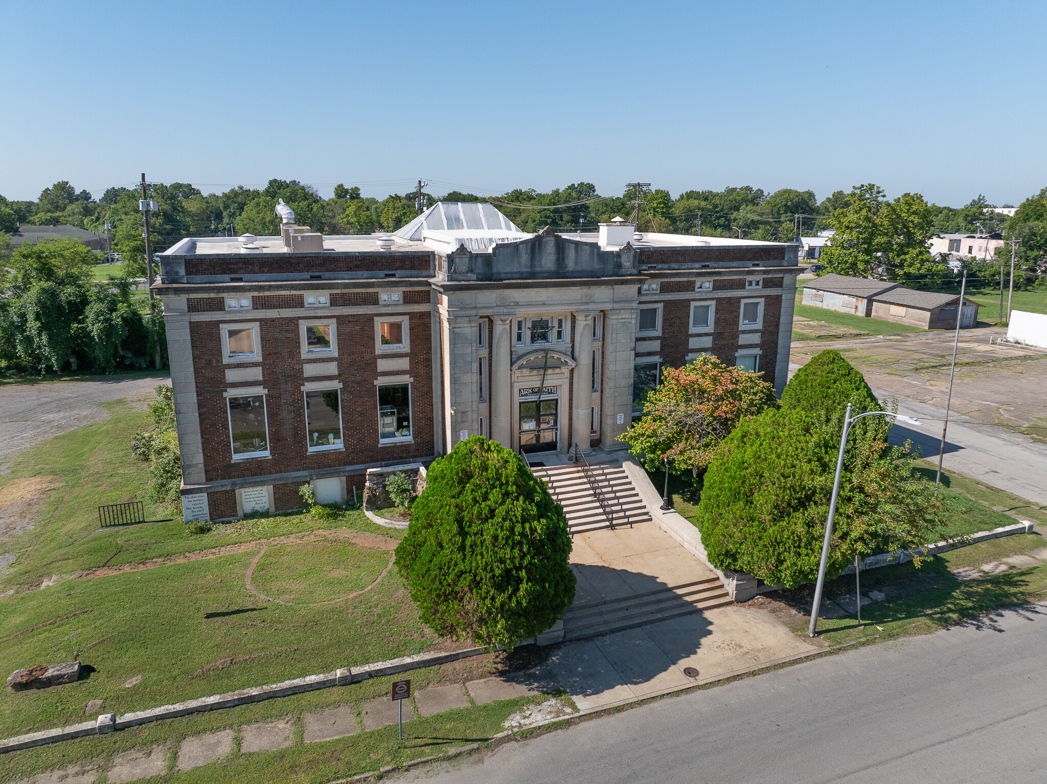 401 E Broadway St, Muskogee, OK à vendre Photo principale– Image 1 sur 44