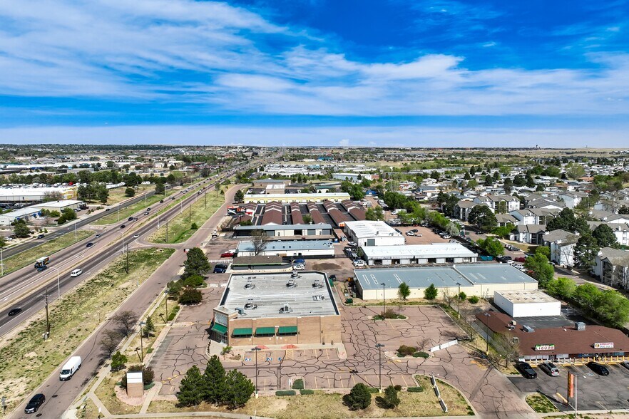 4305 E Platte Ave, Colorado Springs, CO à vendre - Photo de l’immeuble – Image 2 sur 5