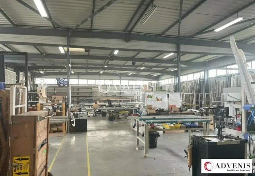 Local d'activités dans VILLENAVE-D'ORNON à vendre - Photo intérieure – Image 2 sur 10
