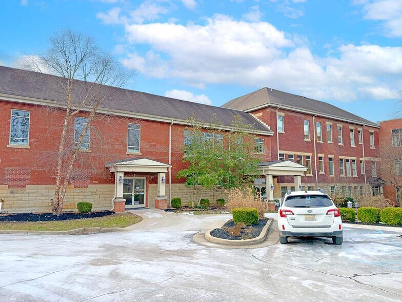 209 N Maysville St, Mount Sterling, KY à louer - Photo principale – Image 1 sur 11