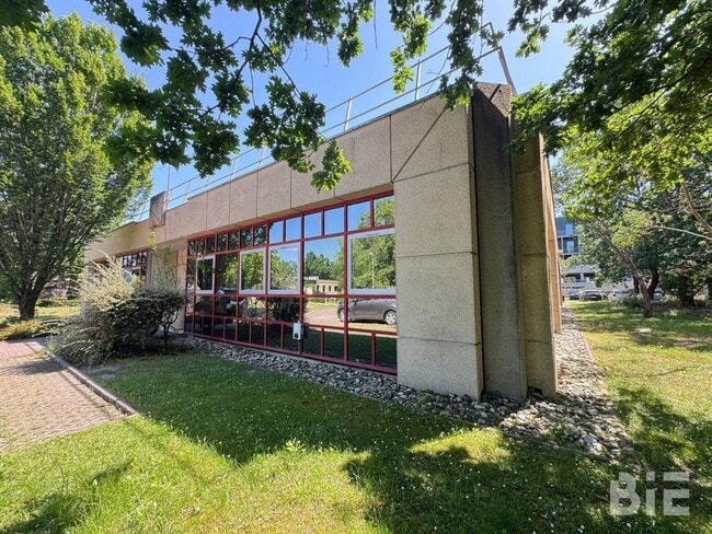 Plus de détails pour 3 Avenue Léonard De Vinci, Pessac - Bureau à vendre