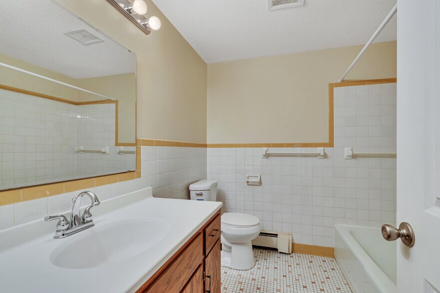 219 7th St N, Sartell, MN à vendre - Photo de l’immeuble – Image 3 sur 11