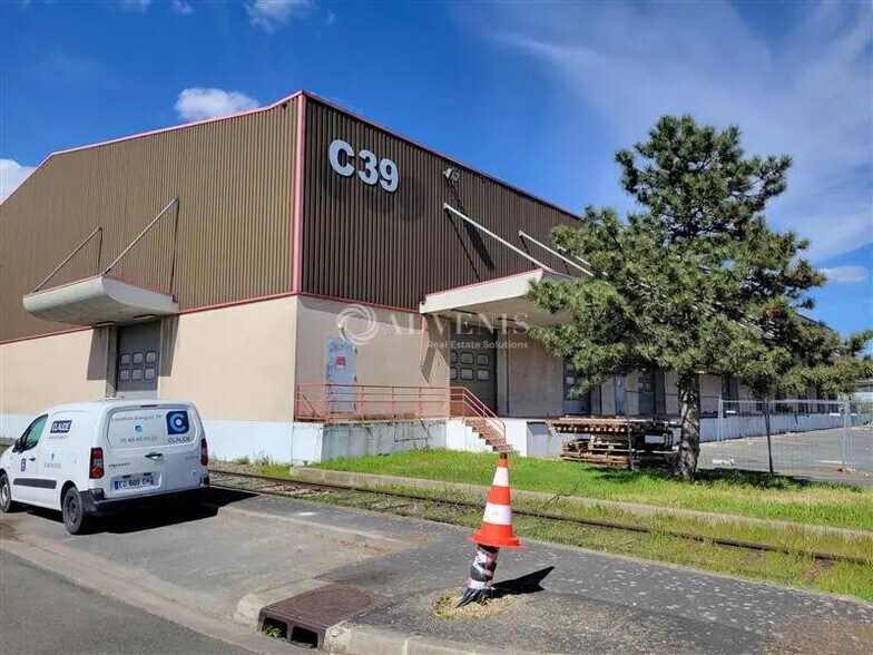 Industriel/Logistique dans Gennevilliers à louer - Photo de l’immeuble – Image 2 sur 6